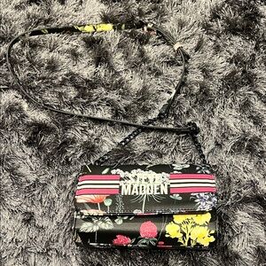 Steve Madden Bkrissy Floral Print Wallet On Chain Crossbody Bag